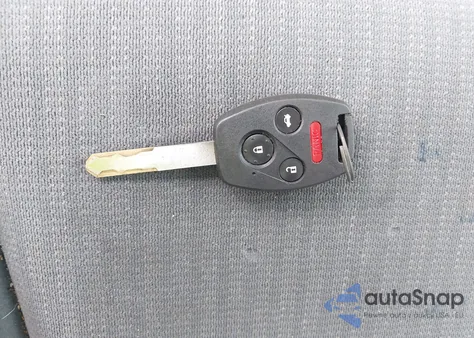 2004 Honda Accord 2.4 Lx from USA, damaged, VIN 1HGCM56334A061358